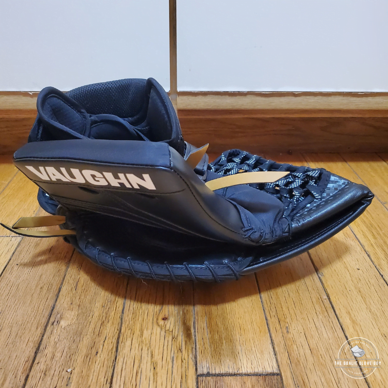 6 » The Goalie Glove Guy